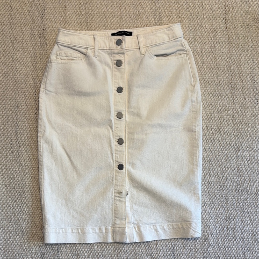 Women's Cream Button-Front Skirt (Size 0)